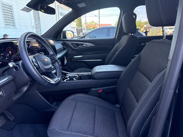 Used 2026 Chevrolet Traverse LT FWD image 10