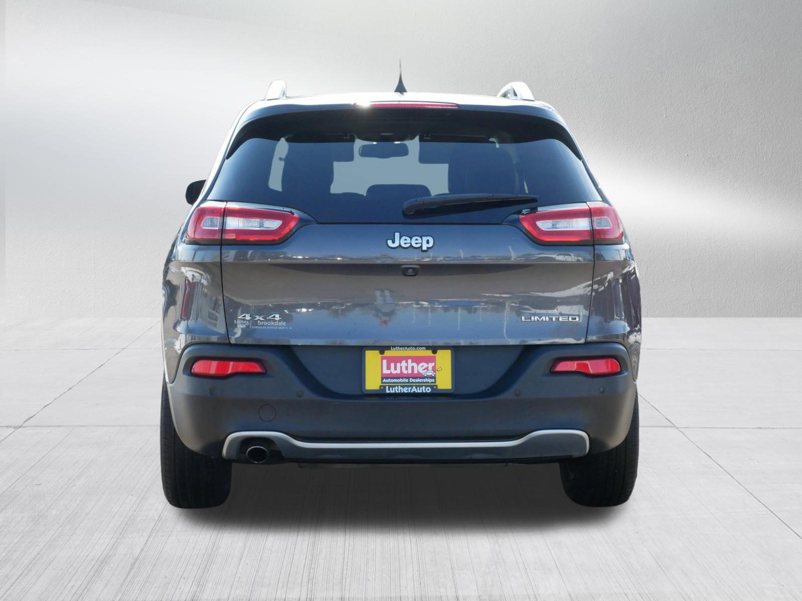 Used 2018 Jeep Cherokee Limited image 6