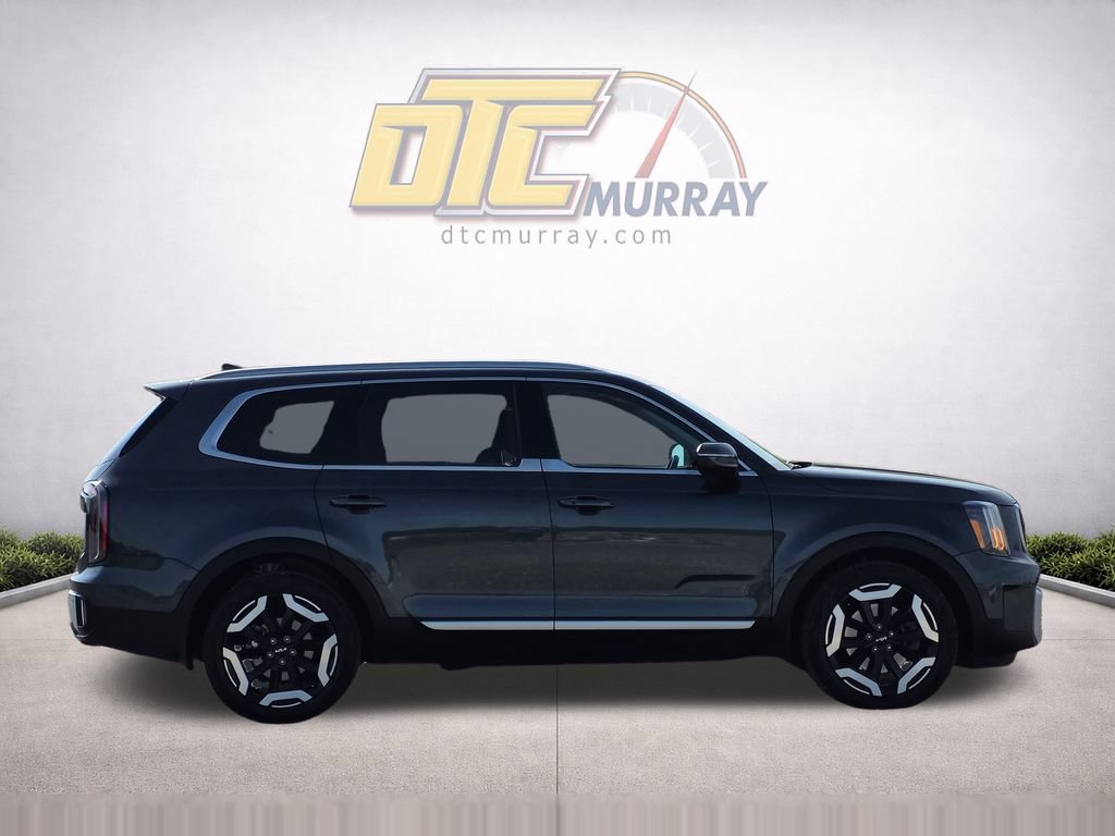 Used 2024 Kia Telluride EX FWD image 4