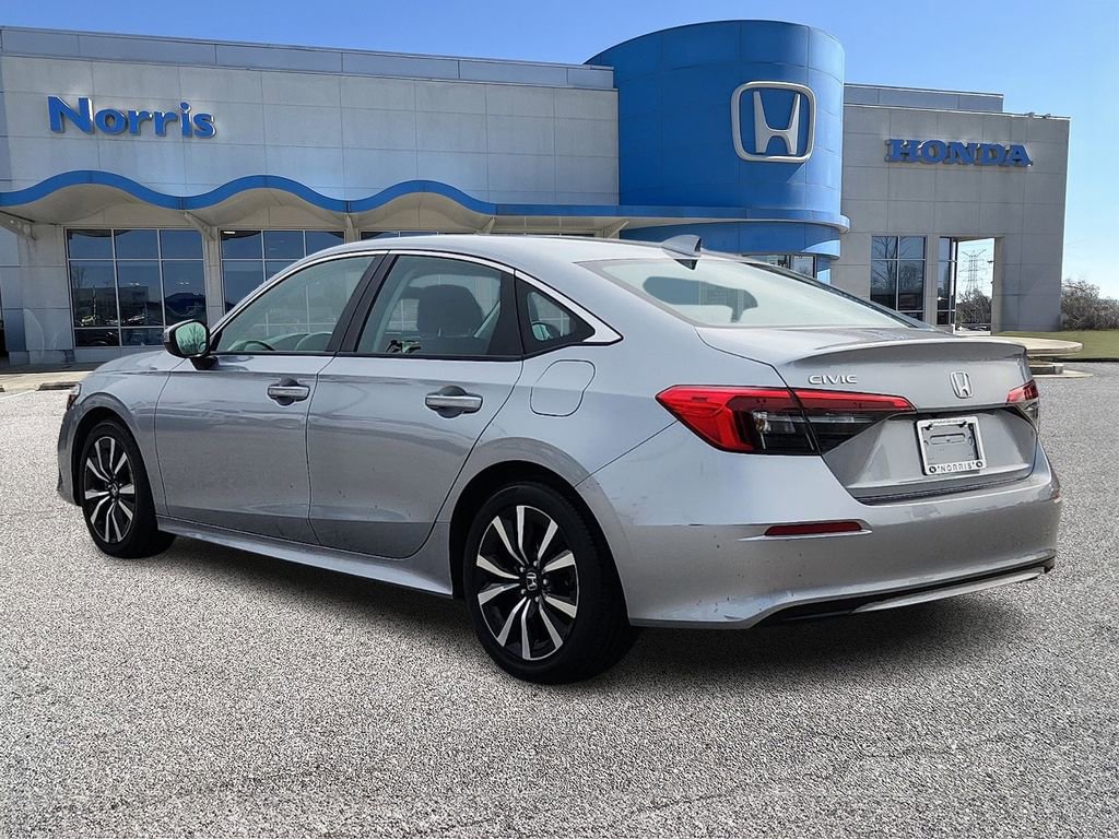 Used 2023 Honda Civic EX image 3
