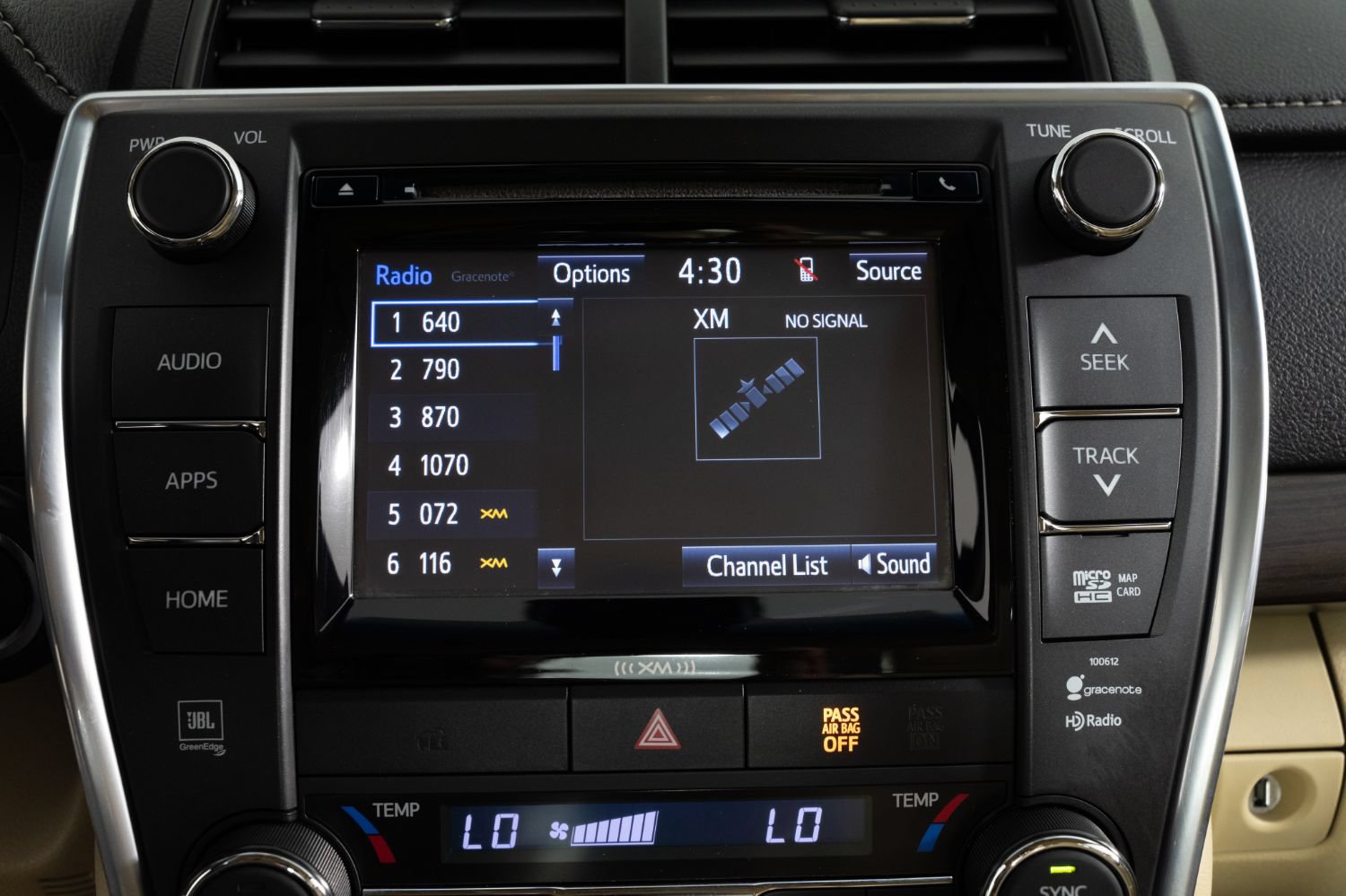 Used 2017 Toyota Camry XLE w/ Advanced Technology Package FWD image 35
