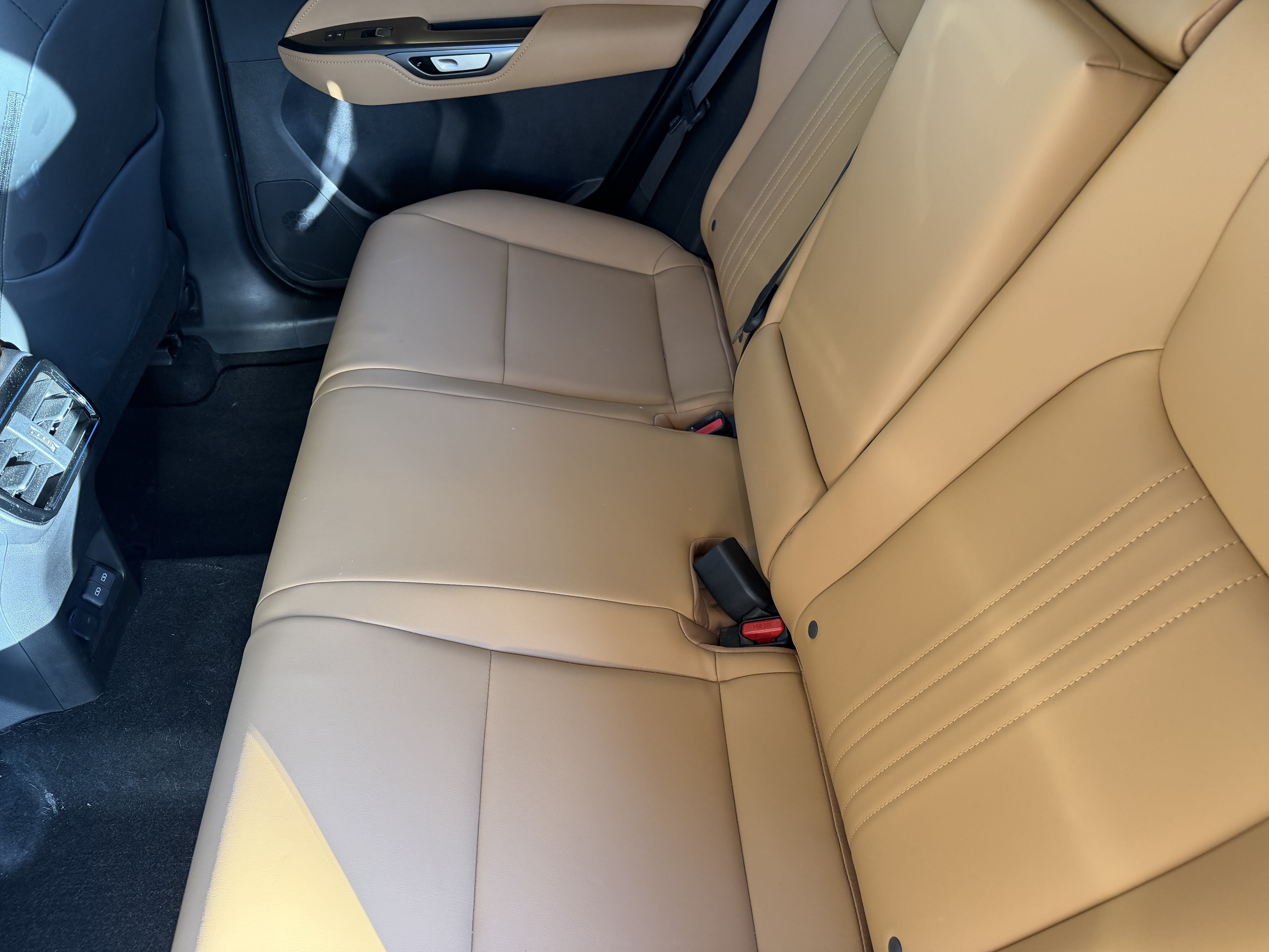 Certified 2025 Lexus NX 250 FWD w/ Accessory Package (2T) image 29