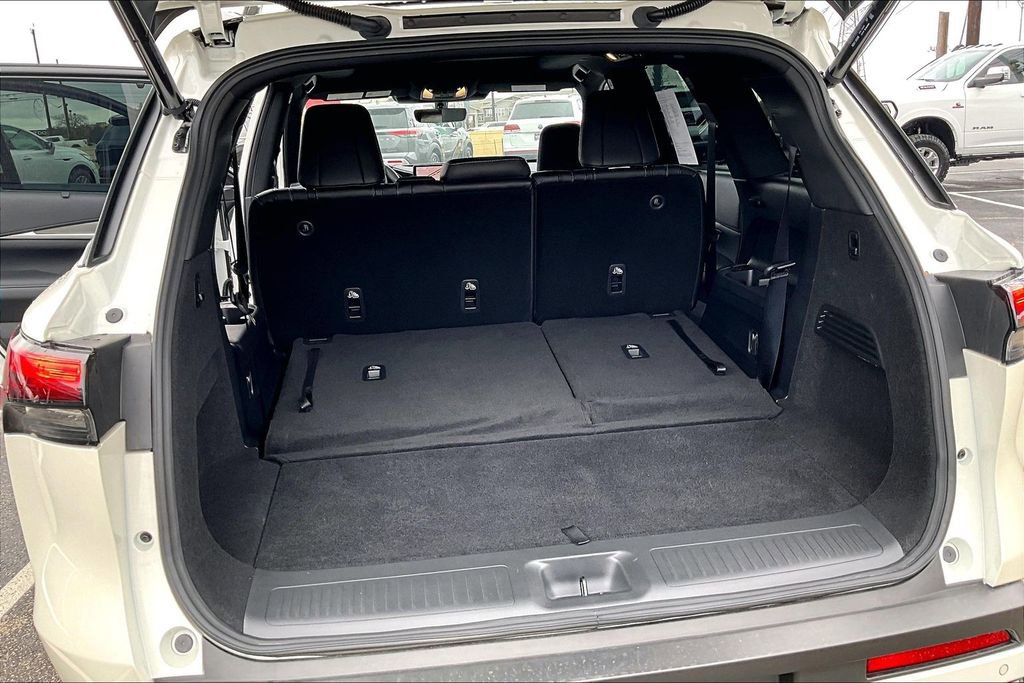 Certified 2025 INFINITI QX60 Luxe w/ Black Edition image 50