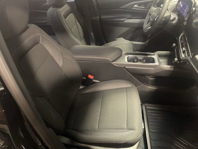 New 2026 Chevrolet Equinox EV LT w/ Comfort Package image 44