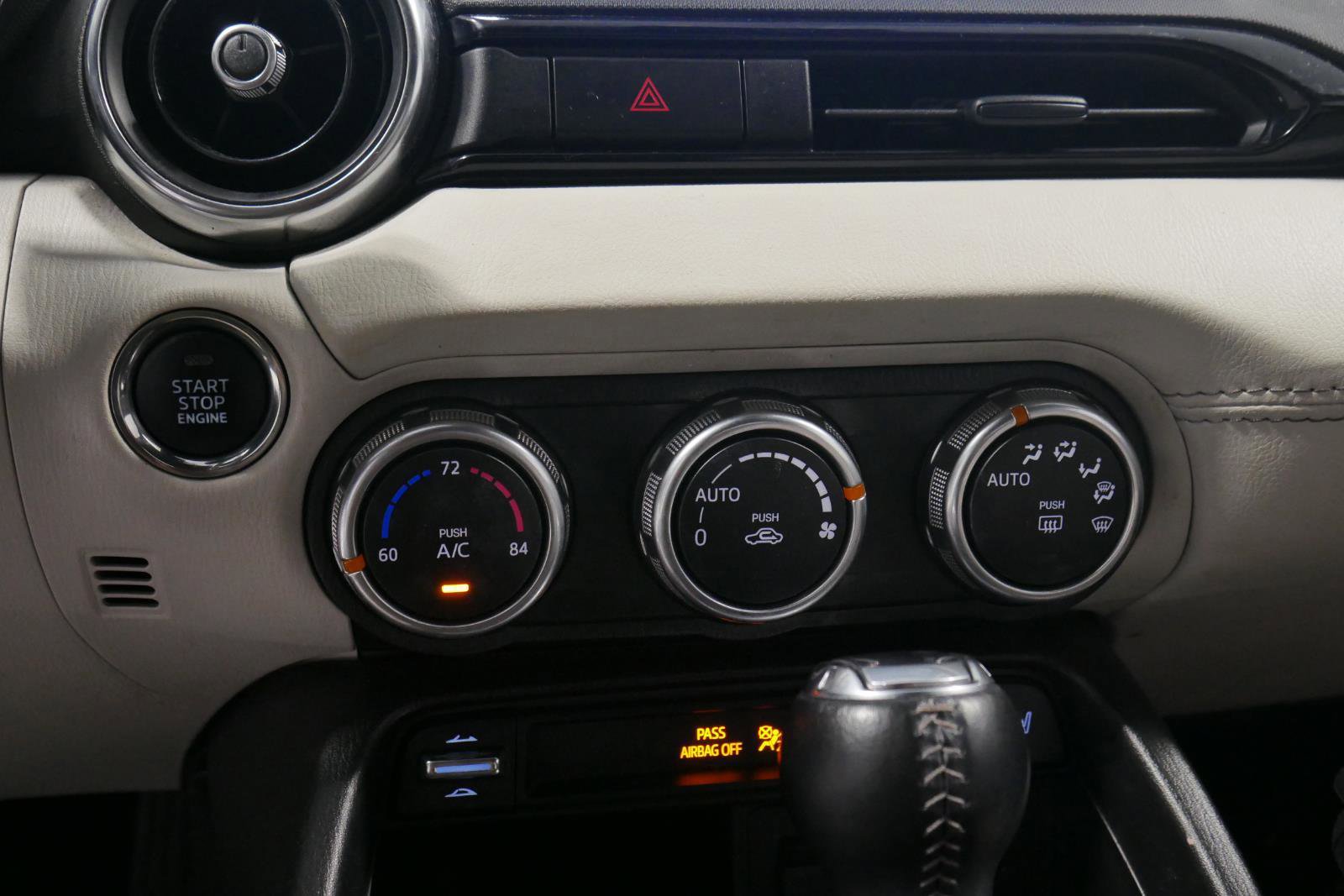 Used 2021 MAZDA MX-5 Miata RF Grand Touring image 16