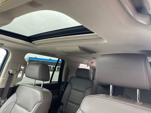 Used 2017 GMC Yukon Denali w/ Open Road Package image 16