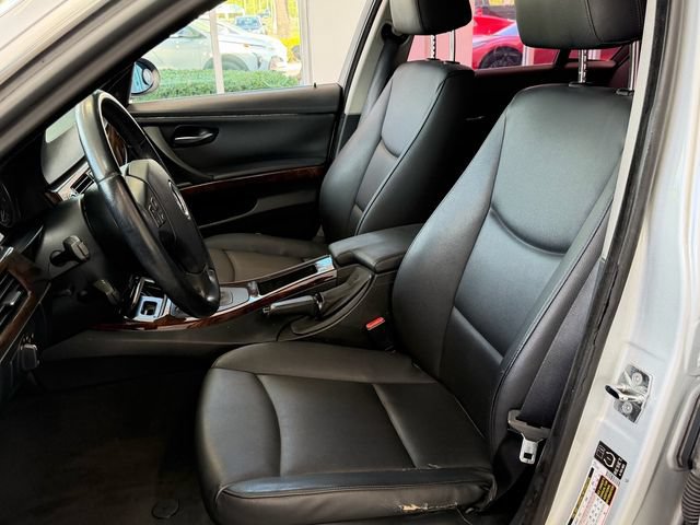 Used 2006 BMW 330i Sedan RWD image 5
