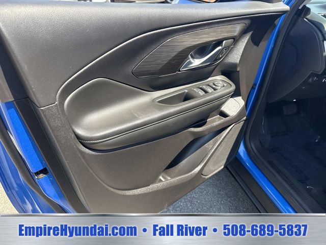 Used 2024 GMC Terrain SLE AWD/4WD image 18