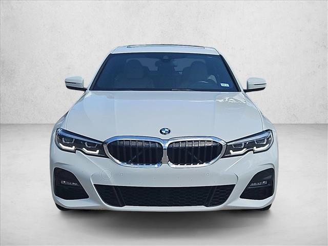 Used 2022 BMW 330i Sedan w/ M Sport Package RWD image 2