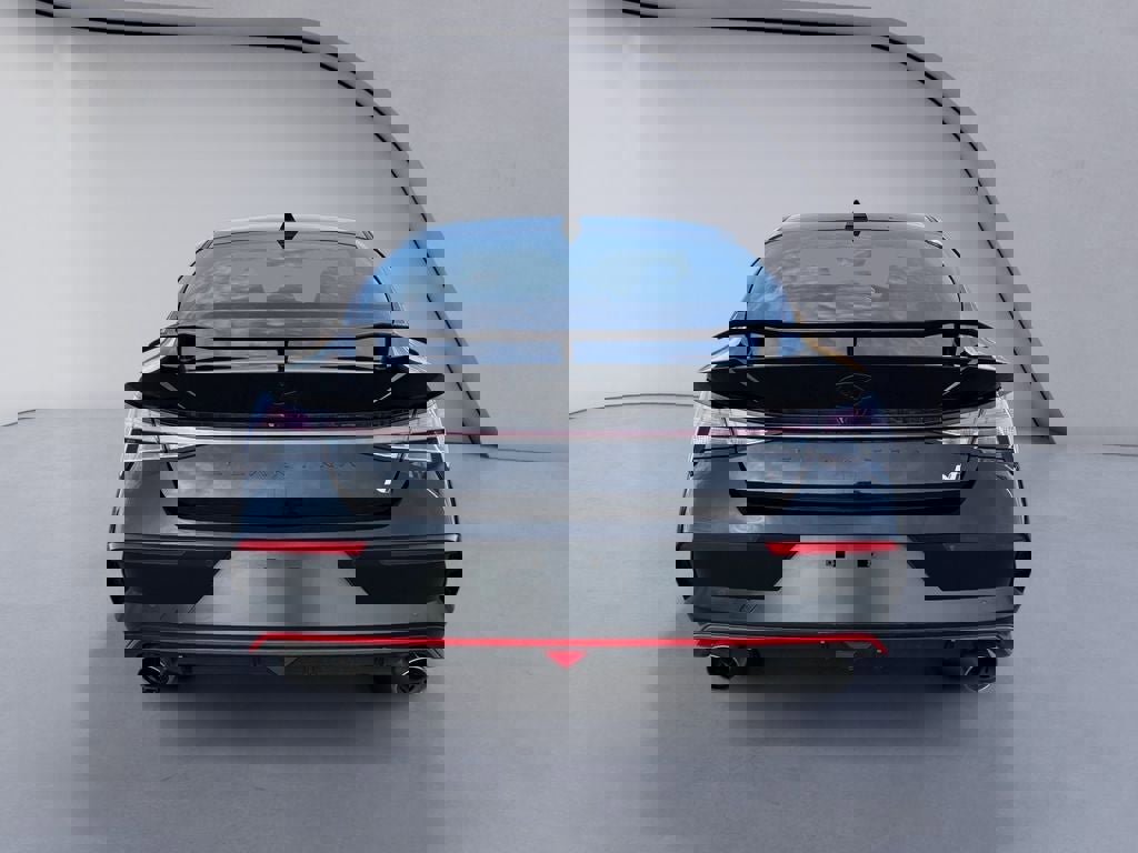 Used 2025 Hyundai Elantra N image 4