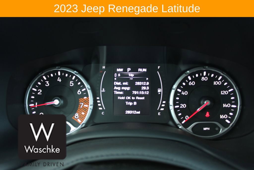 Used 2023 Jeep Renegade Latitude image 33