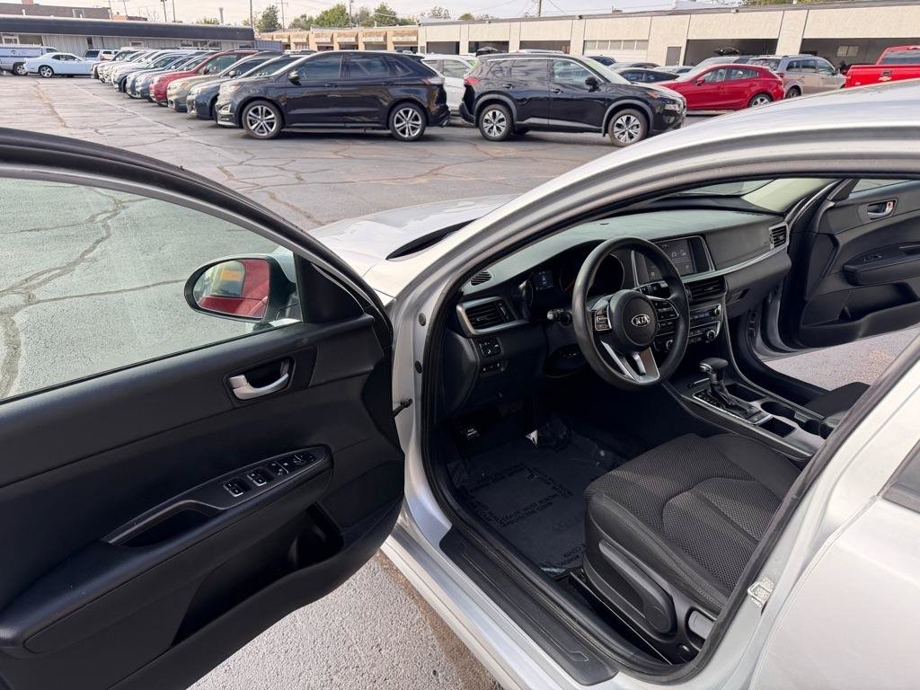 Used 2020 Kia Optima LX FWD image 10