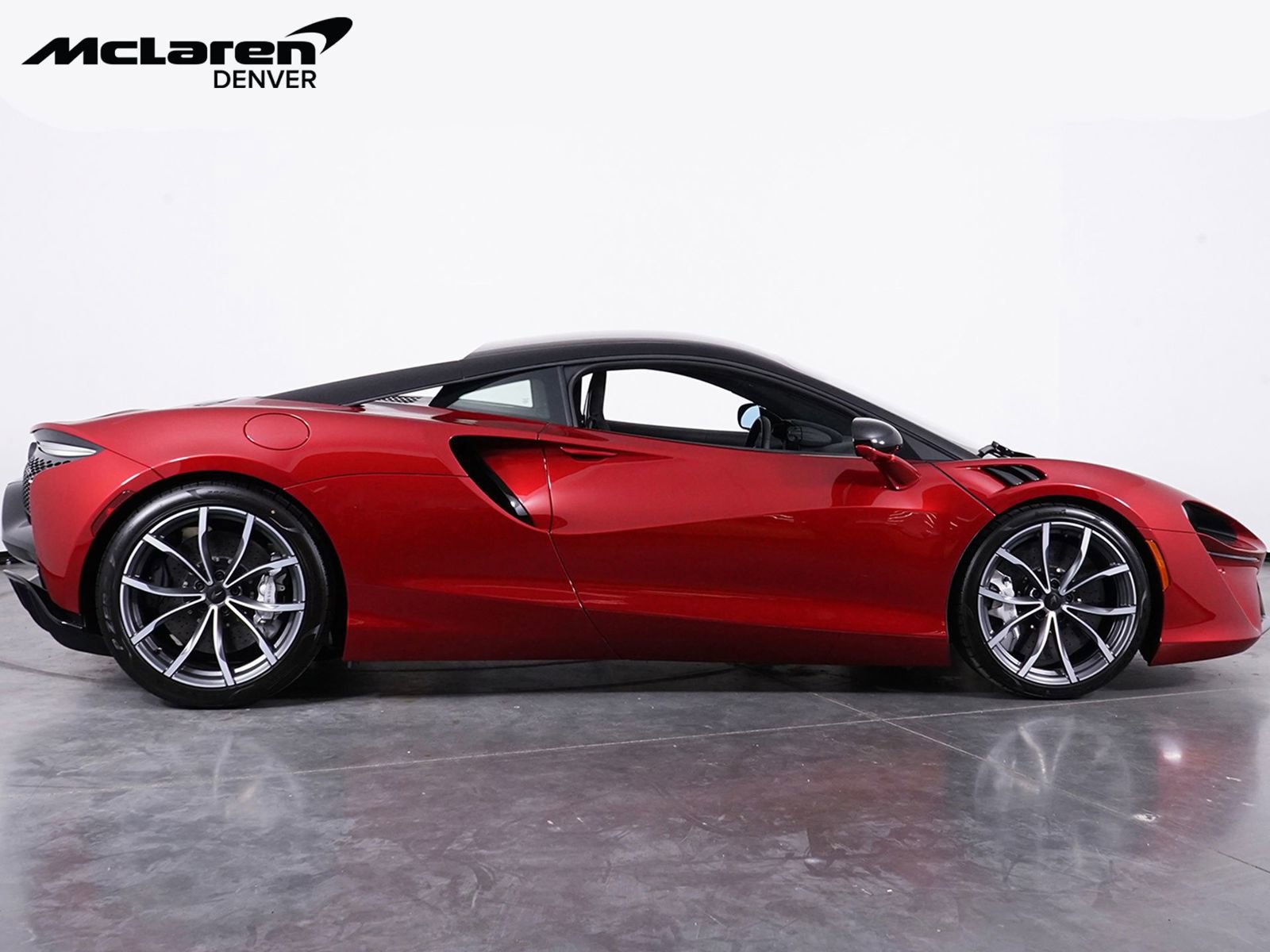 New 2026 McLaren Artura image 9