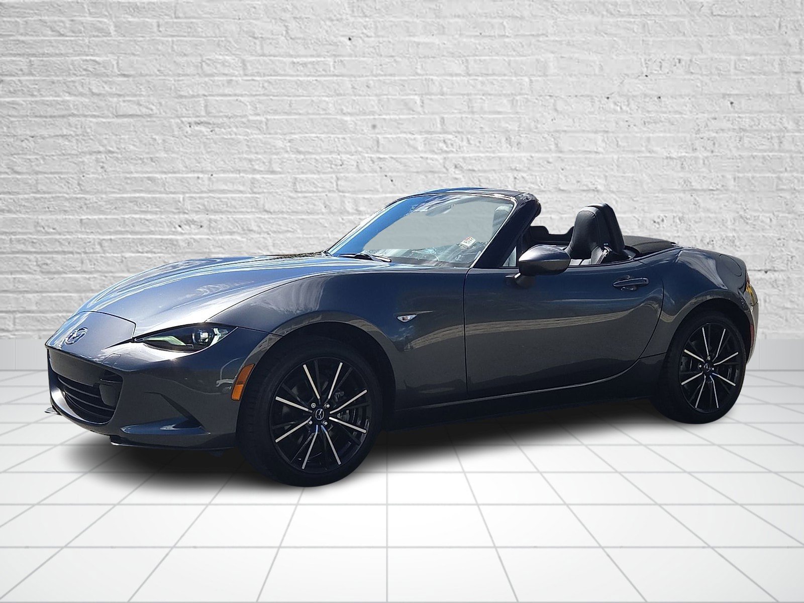 Used 2024 MAZDA MX-5 Miata Grand Touring w/ Weather Package RWD image 3