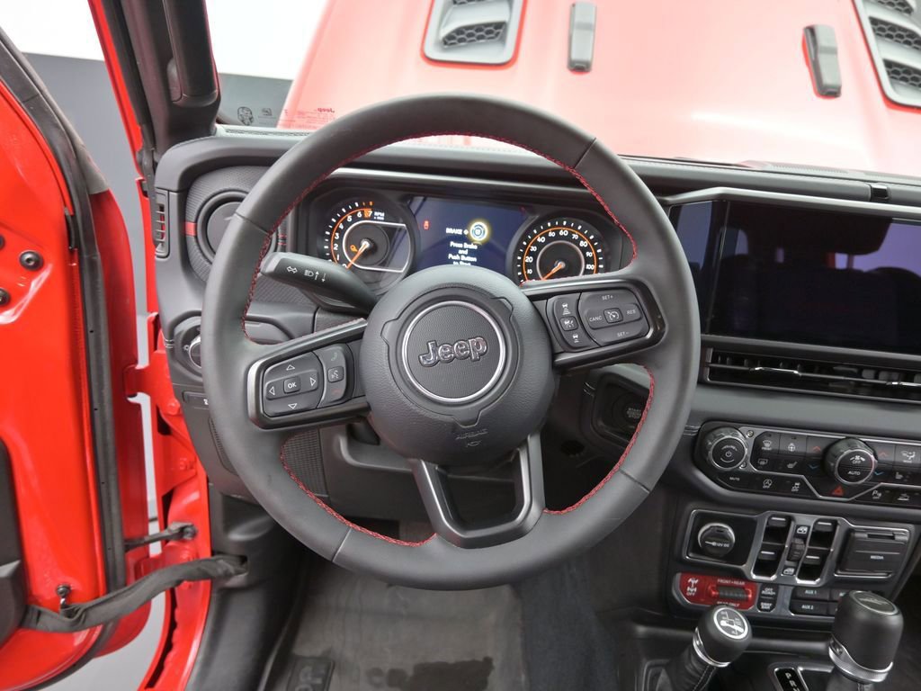 Used 2024 Jeep Gladiator Rubicon AWD/4WD image 27