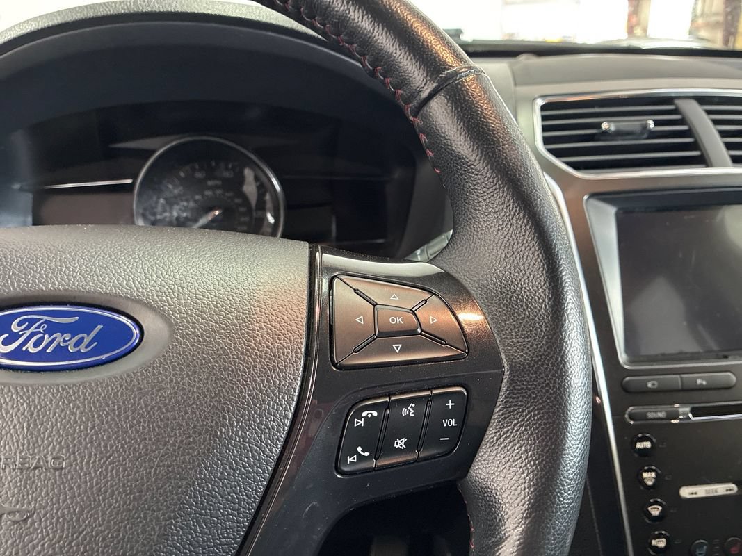 Used 2018 Ford Explorer Sport AWD/4WD image 13