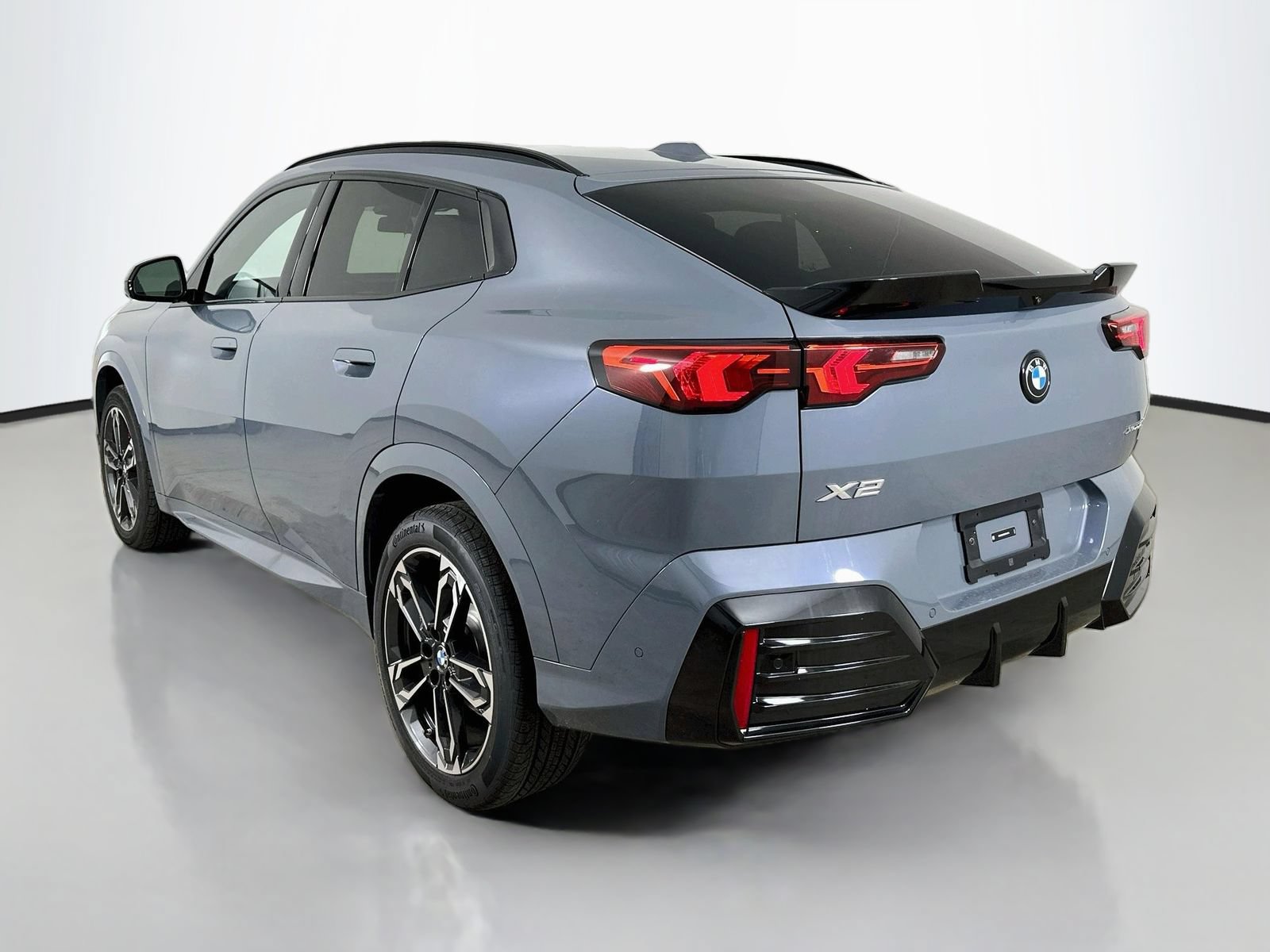New 2026 BMW X2 xDrive28i w/ Technology Package AWD/4WD image 7