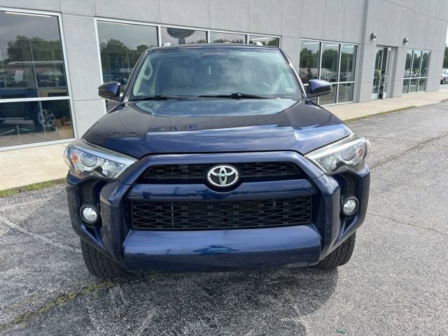 Used 2018 Toyota 4Runner SR5 w/ Wilderness Package image 2