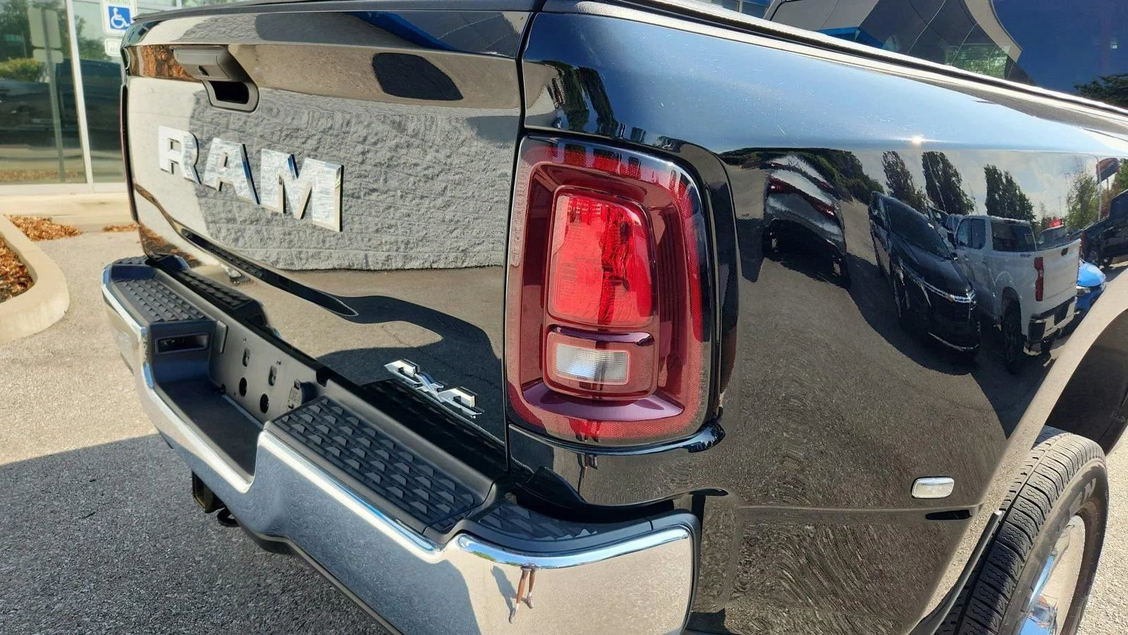 Used 2026 RAM 3500 Tradesman w/ Chrome Appearance Group A AWD/4WD image 28