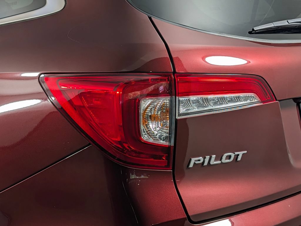 Used 2021 Honda Pilot EX image 15