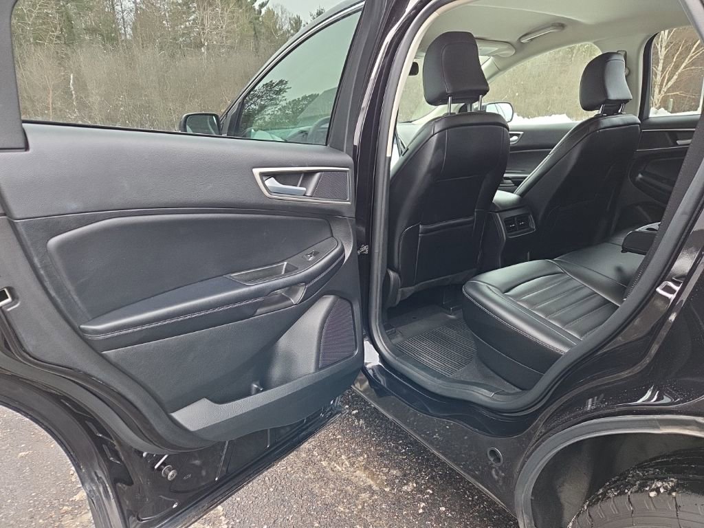 Used 2023 Ford Edge SEL w/ Convenience Package image 21