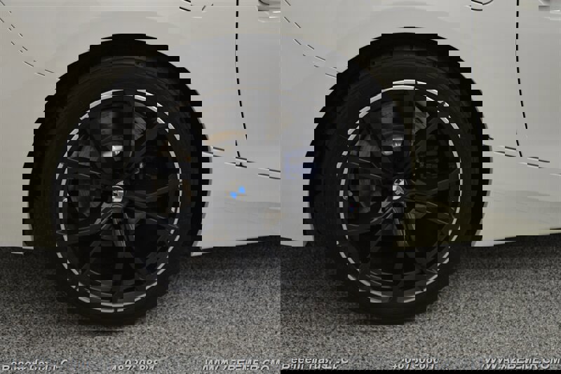 Used 2024 BMW Z4 M40i w/ Premium Package image 37