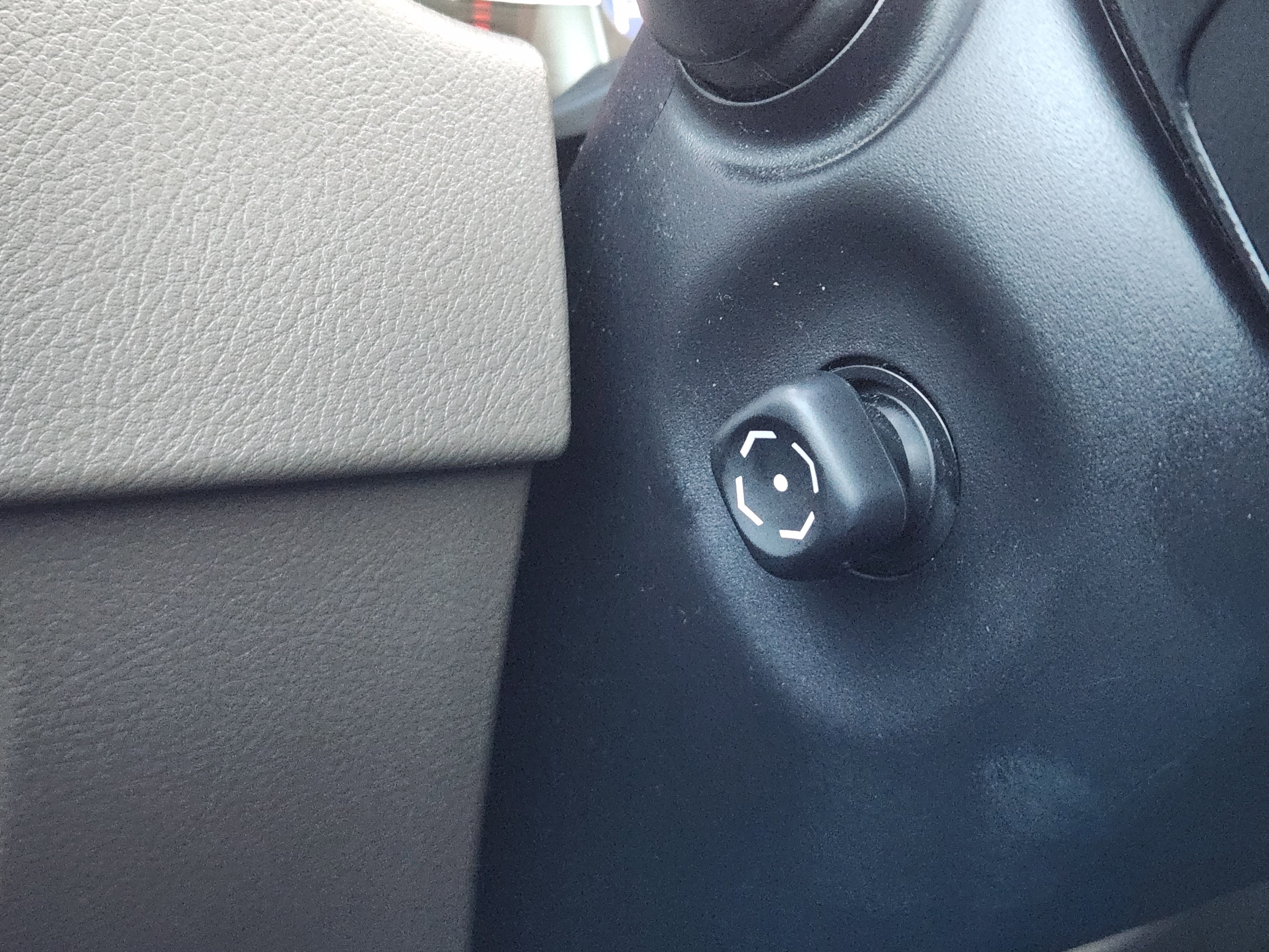 Used 2017 Lexus GX 460 image 21