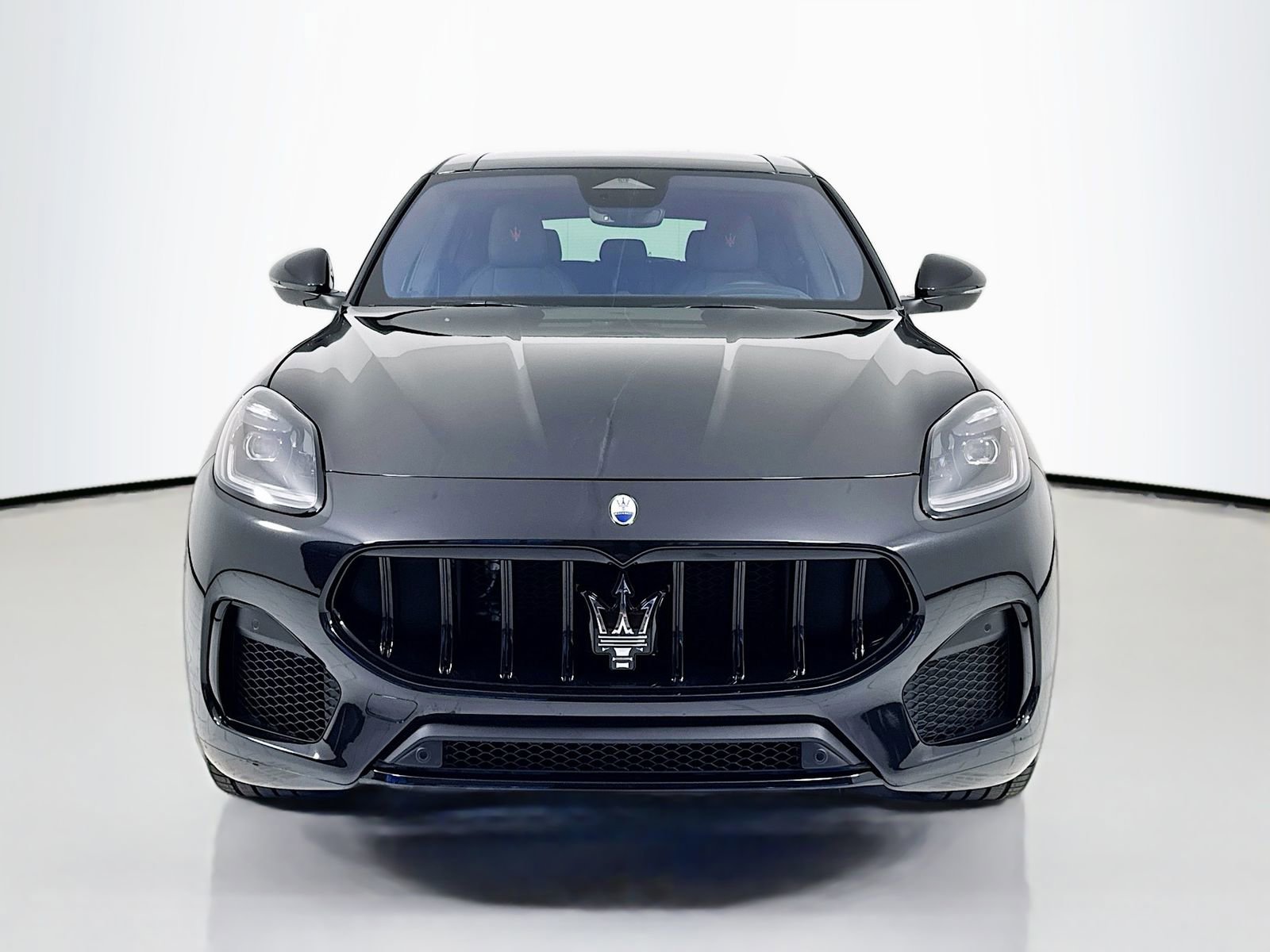 New 2026 Maserati Grecale Modena image 3