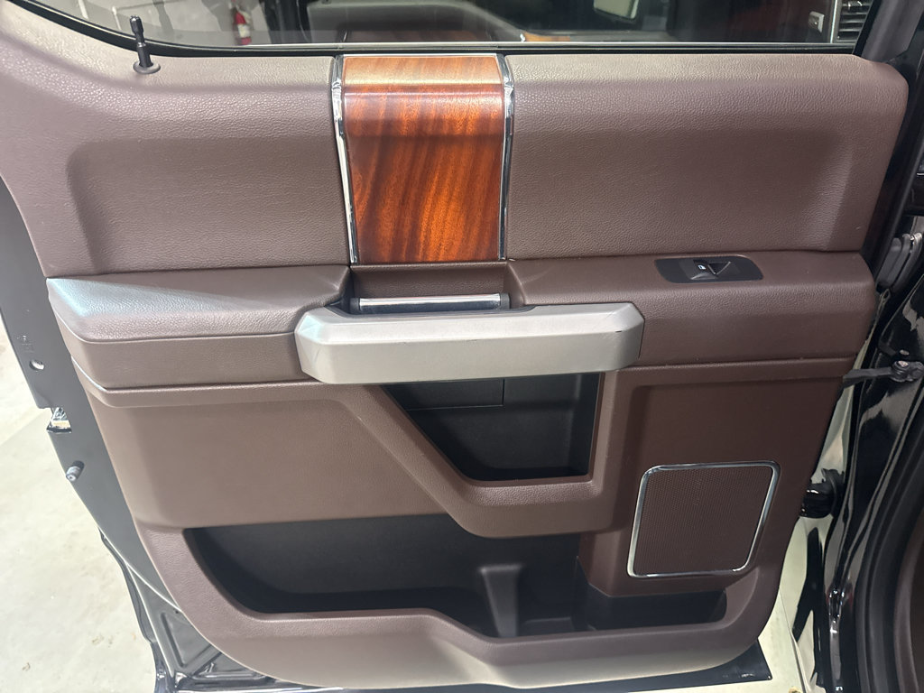 Used 2018 Ford F150 King Ranch w/ Equipment Group 601A Luxury AWD/4WD image 29