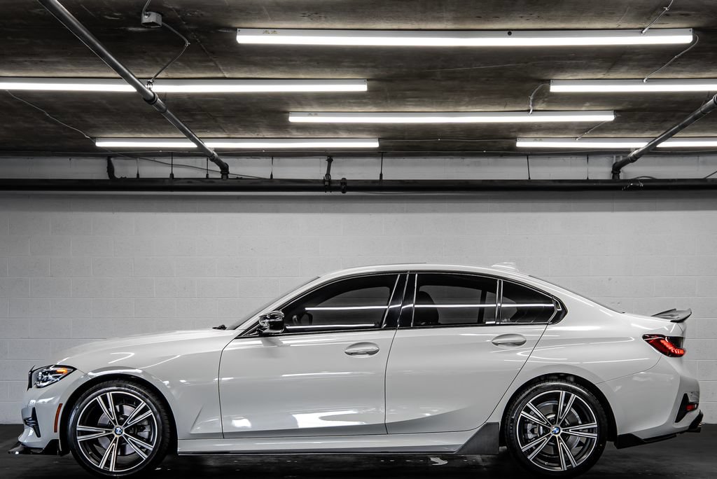 Used 2021 BMW 330i Sedan w/ Convenience Package RWD image 2