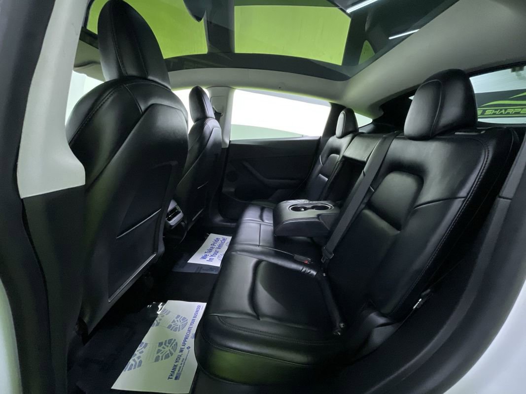 Used 2022 Tesla Model Y Long Range image 15
