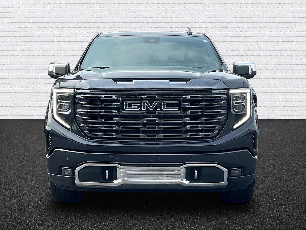 Used 2022 GMC Sierra 1500 Denali Ultimate AWD/4WD image 2