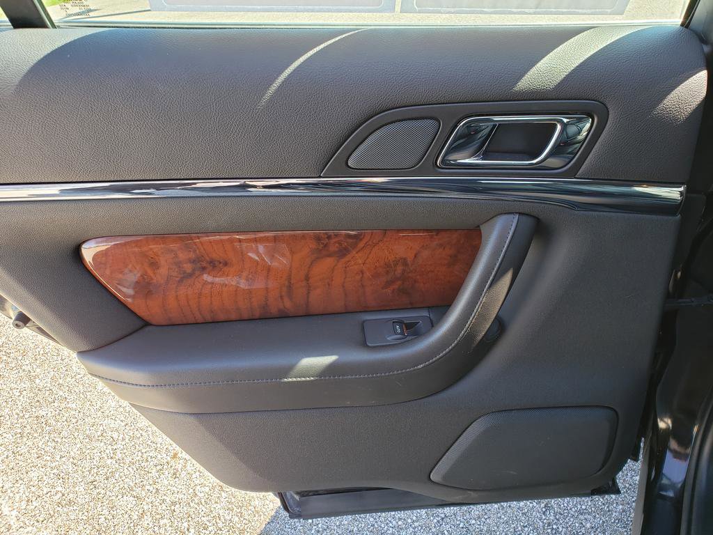 Used 2014 Lincoln MKS w/ Equipment Group 101A FWD image 11