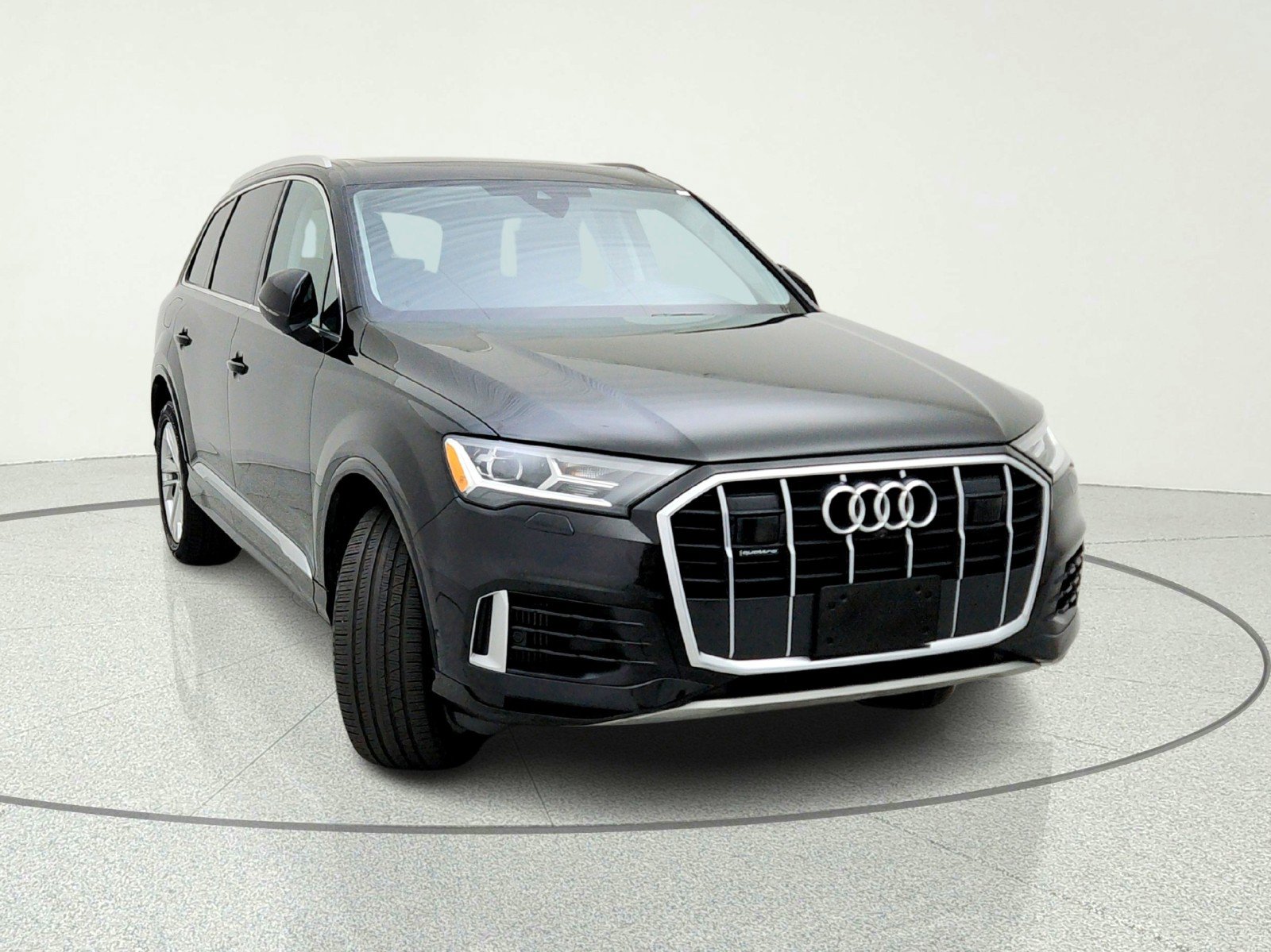 Used 2023 Audi Q7 3.0T Premium Plus w/ Premium Plus Package AWD/4WD image 4