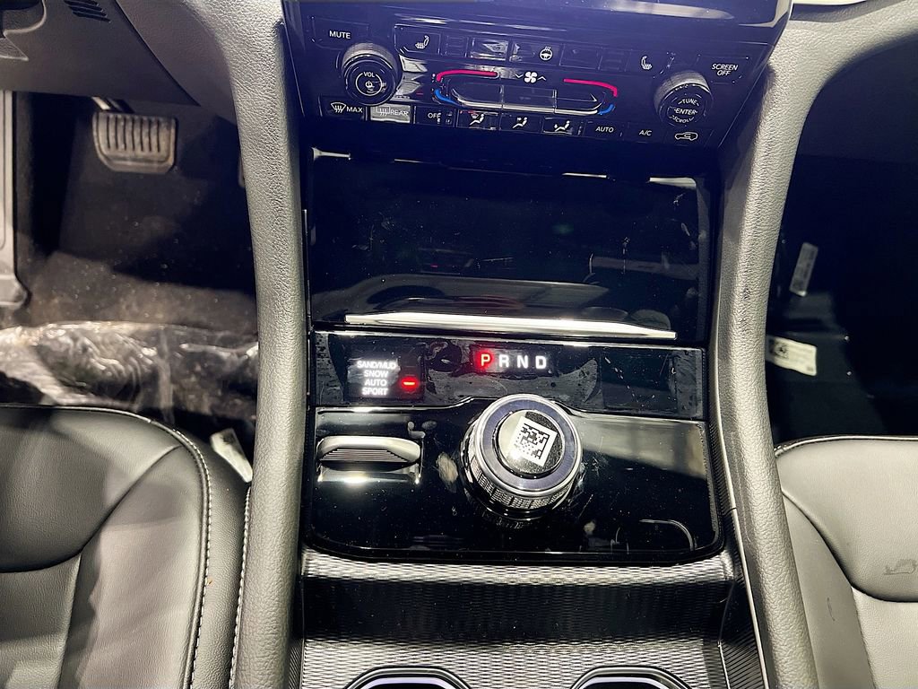 New 2025 Jeep Grand Cherokee L Limited w/ Black Appearance Package image 29