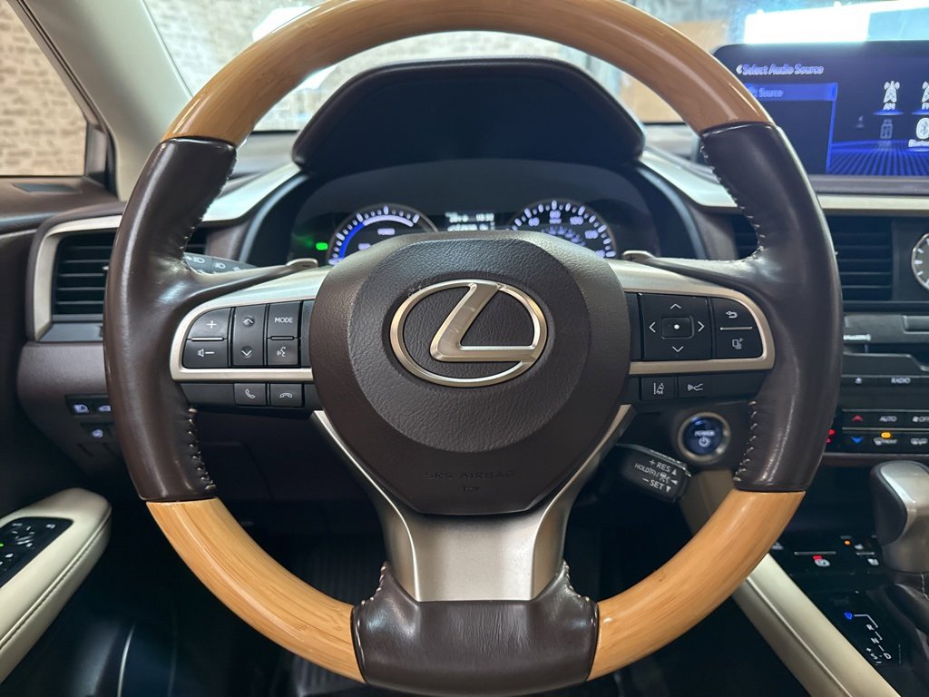 Used 2020 Lexus RX 450hL AWD w/ Premium Package image 18