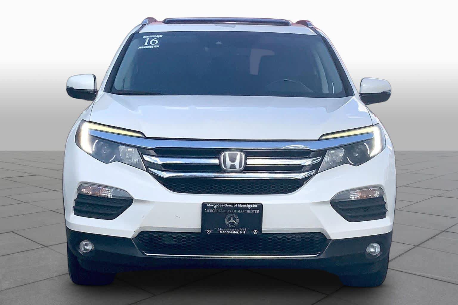 Used 2016 Honda Pilot Elite image 4