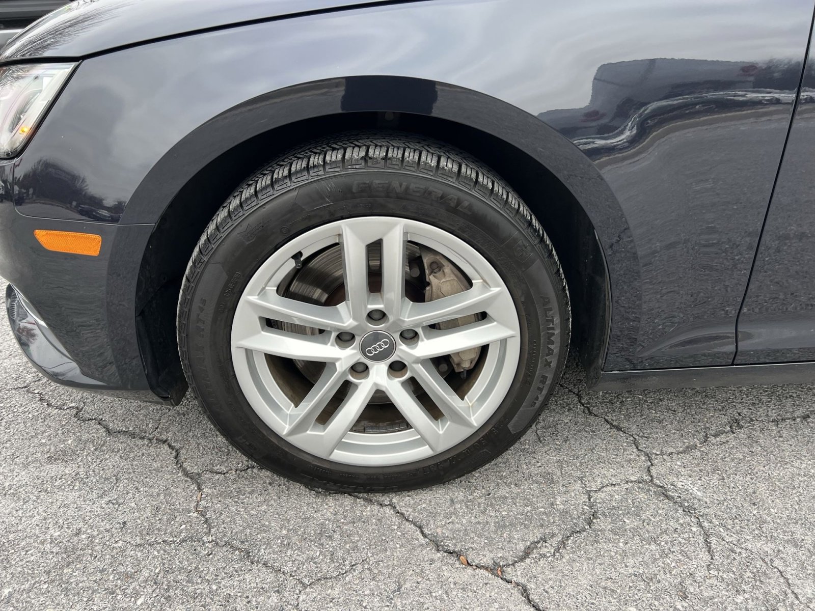 Used 2017 Audi A4 2.0T Premium image 12