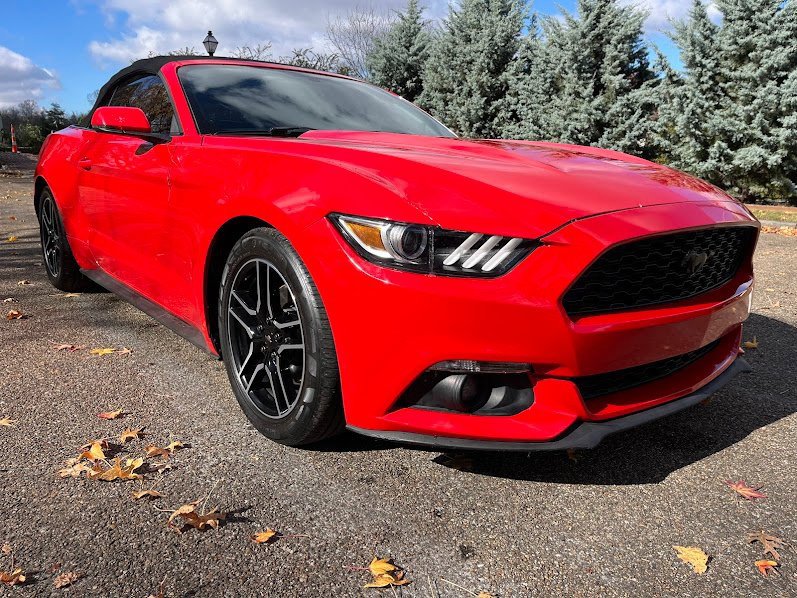 Used 2016 Ford Mustang Premium image 30