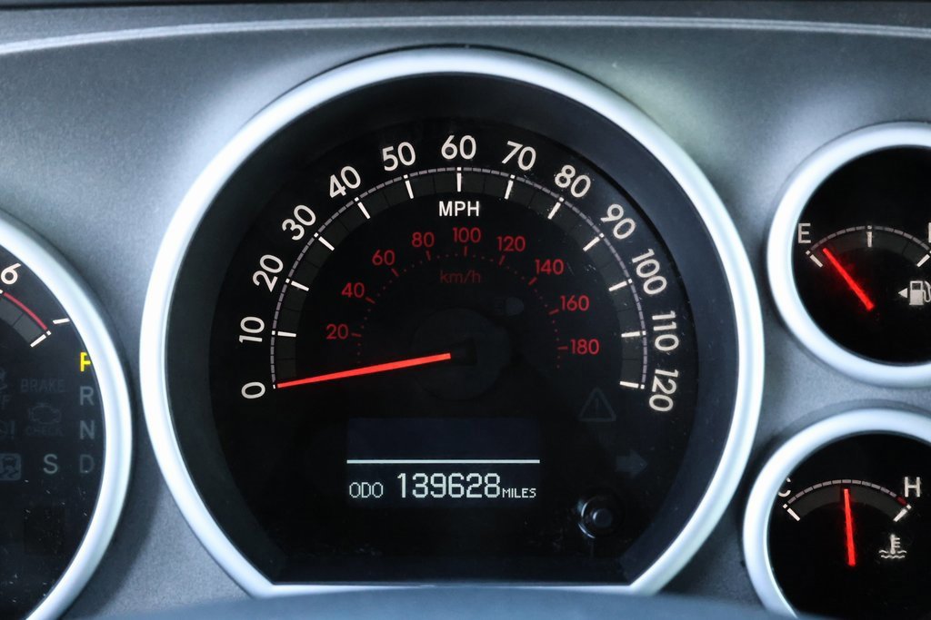 Used 2015 Toyota Sequoia Limited image 32