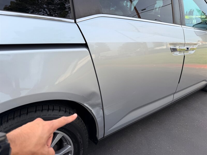 Used 2011 Honda Odyssey EX image 25