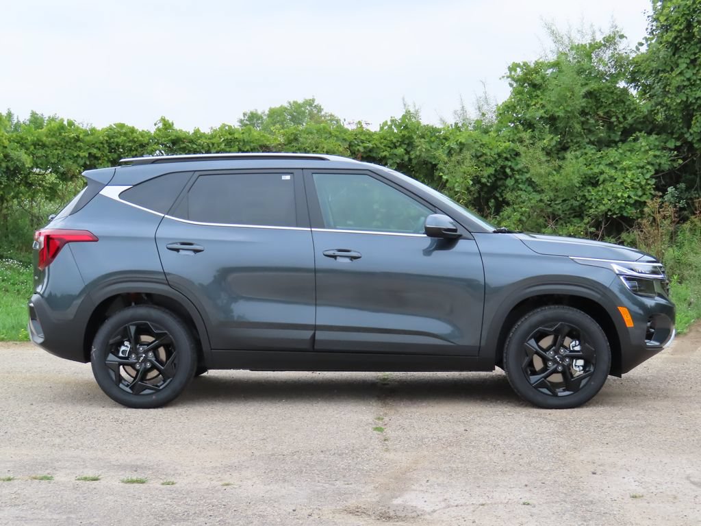 New 2026 Kia Seltos EX w/ EX Sunroof Package AWD/4WD image 2