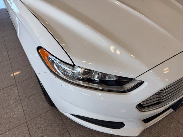 Used 2014 Ford Fusion SE FWD image 9