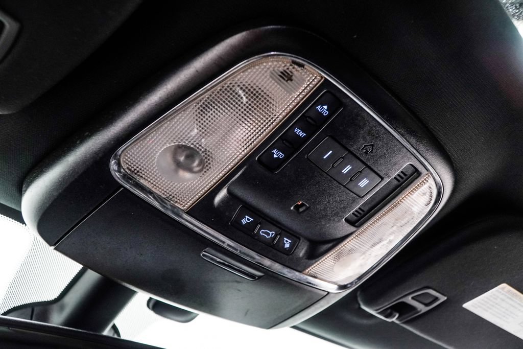 Used 2020 Dodge Durango R/T w/ Blacktop Package AWD/4WD image 43
