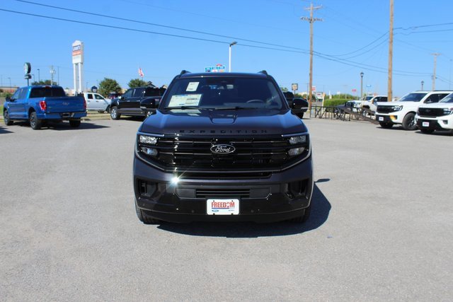 New 2025 Ford Expedition Max Platinum image 2