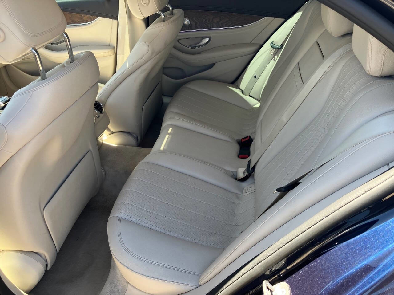 Used 2017 Mercedes-Benz E 300 image 12