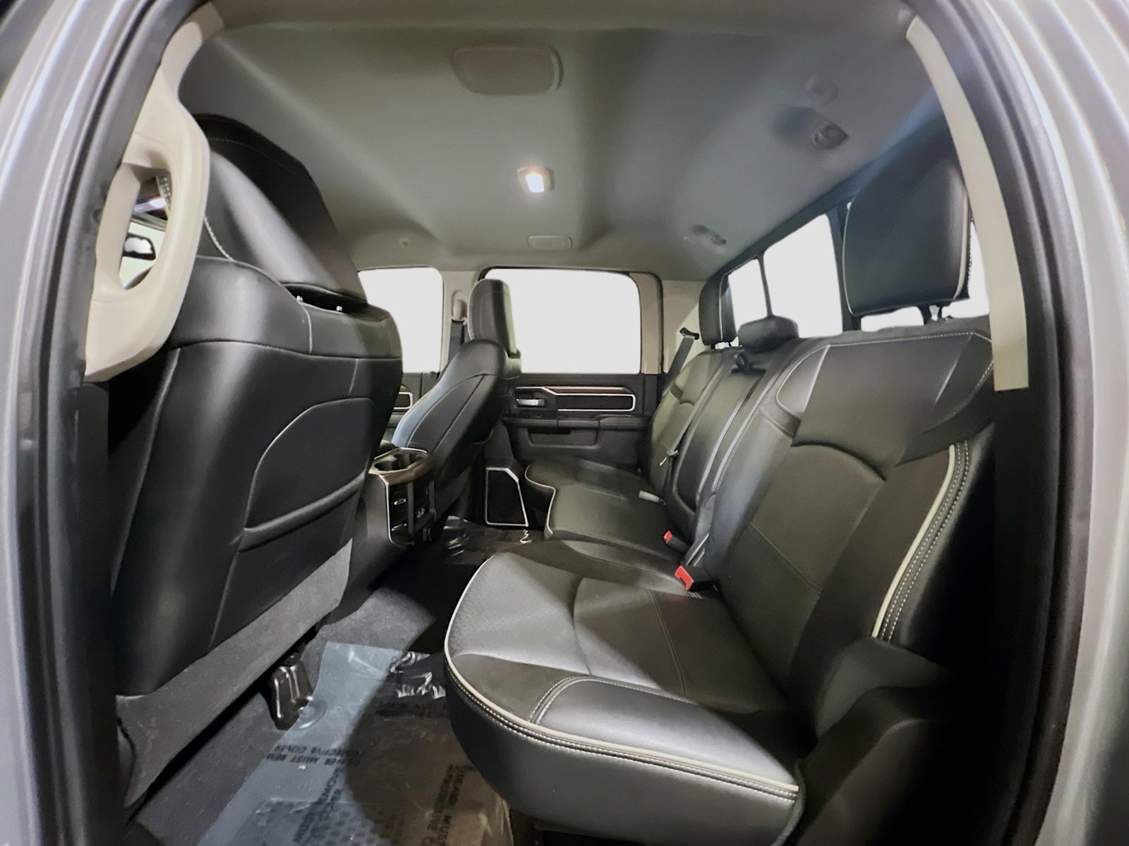 Used 2023 RAM 2500 Laramie AWD/4WD image 18