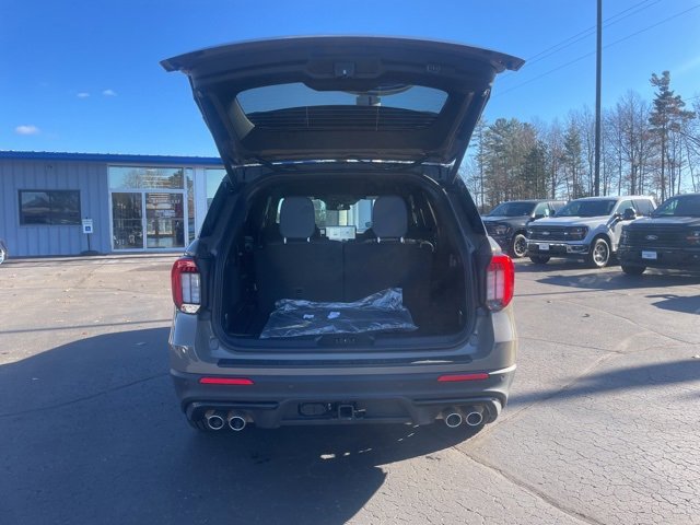 New 2026 Ford Explorer ST image 9