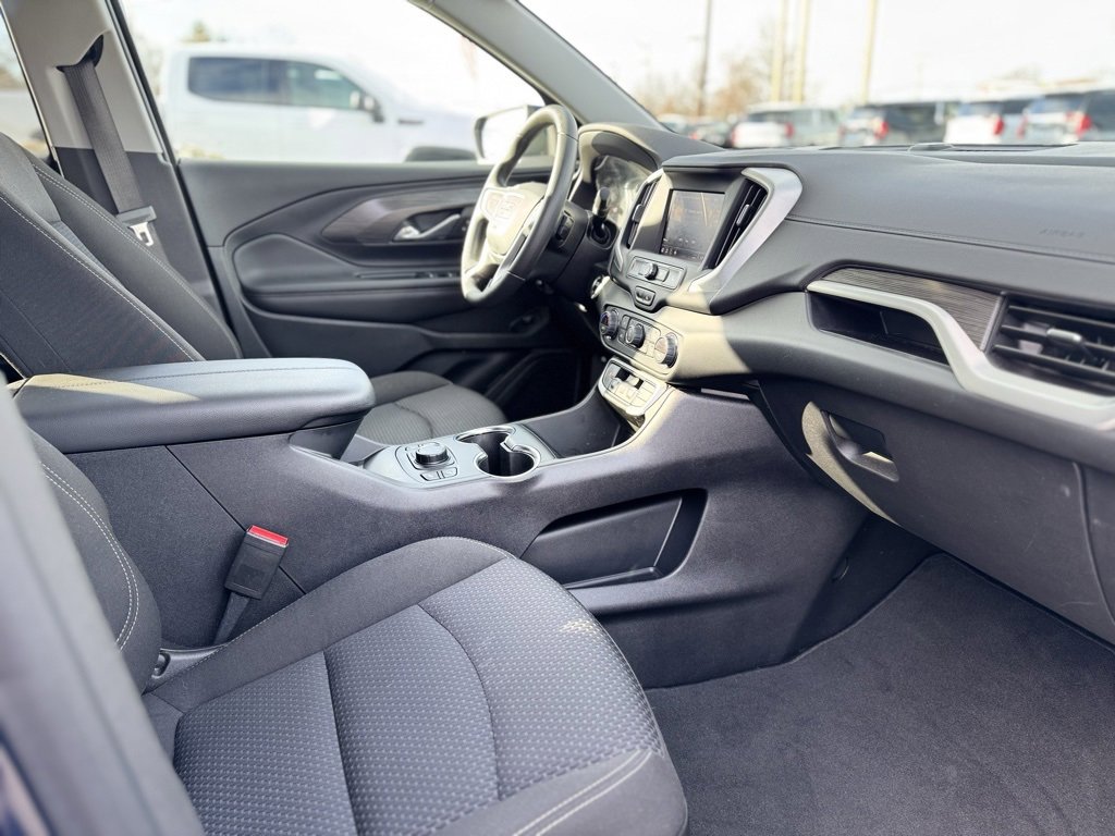 Used 2022 GMC Terrain SLE w/ Driver Convenience Package image 11