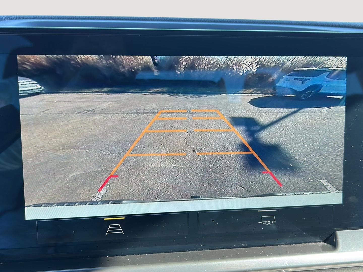 Used 2023 Chevrolet Silverado 1500 LT image 13